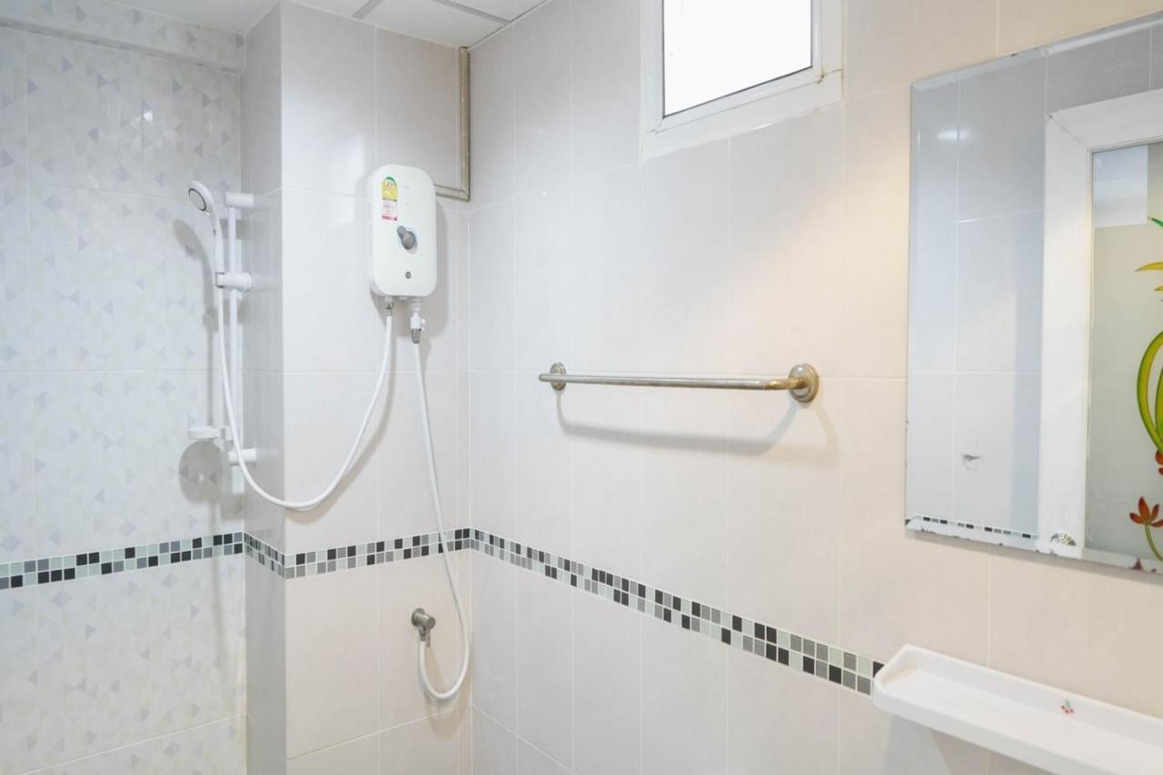 Roomquest Suvarnabhumi Ladkrabang 42 بانكوك المظهر الخارجي الصورة