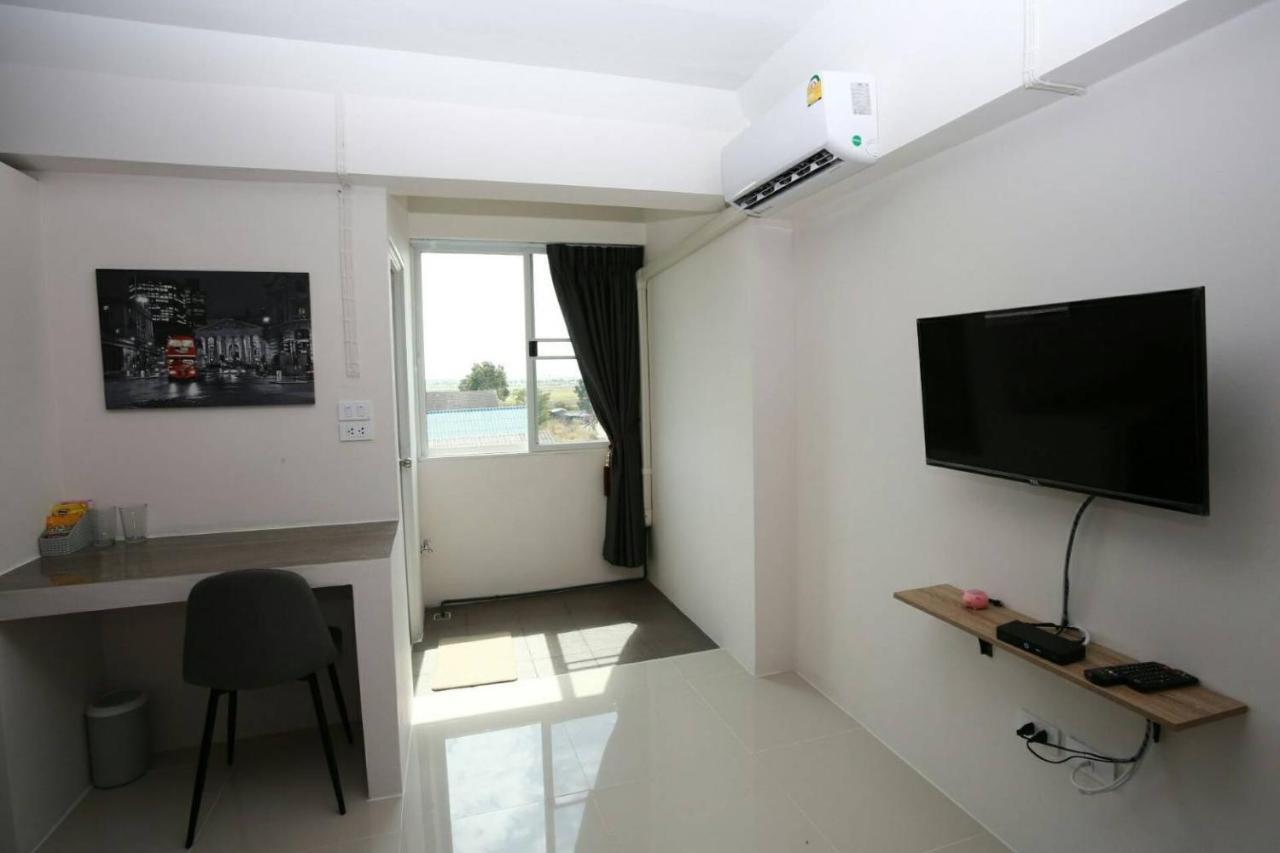 Roomquest Suvarnabhumi Ladkrabang 42 بانكوك المظهر الخارجي الصورة